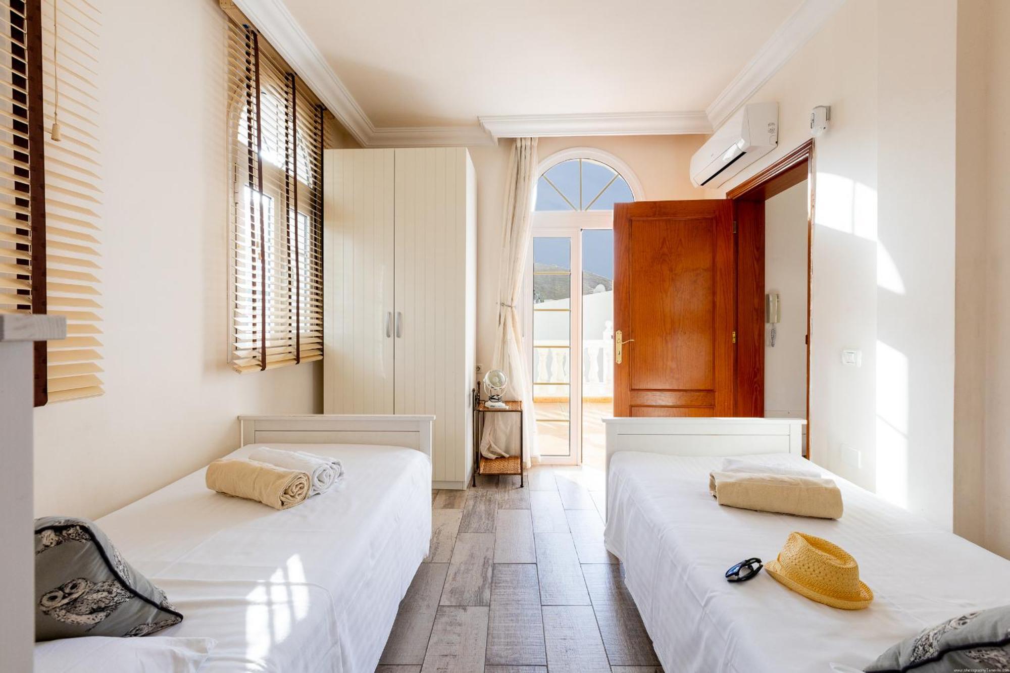 Villa Ocean Palm, Heated Pool! Costa Adeje (Tenerife) Exterior foto